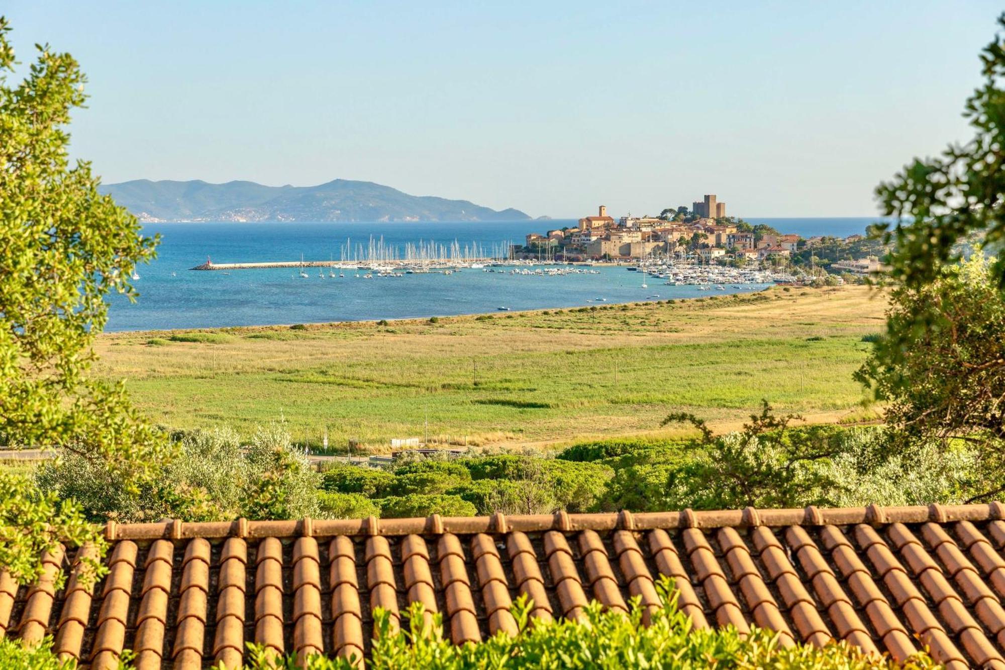 Isa - Residence With Pool And Private Beach In Talamone Just 500 Mt From The Beach Exterior photo
