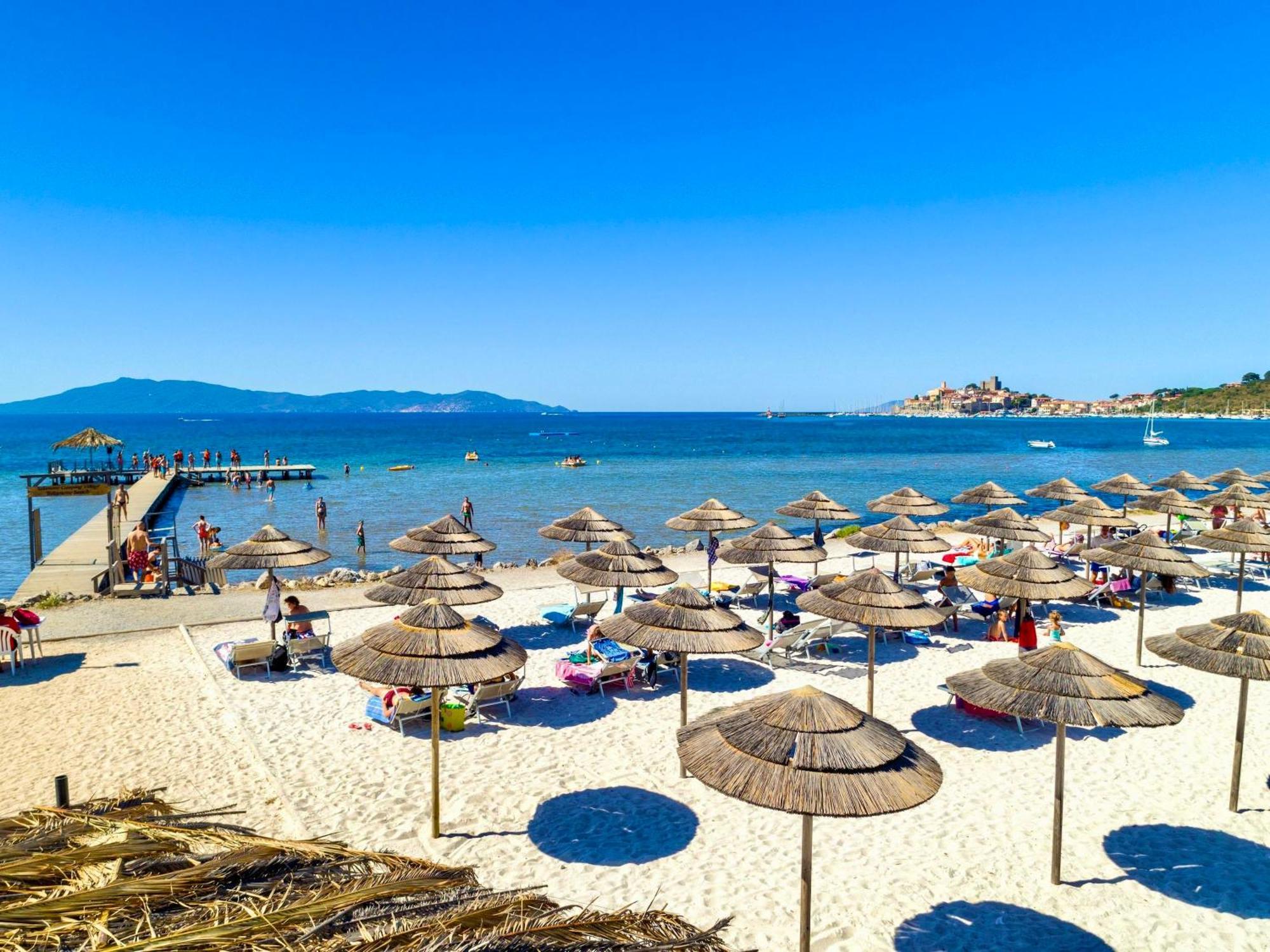 Isa - Residence With Pool And Private Beach In Talamone Just 500 Mt From The Beach Exterior photo