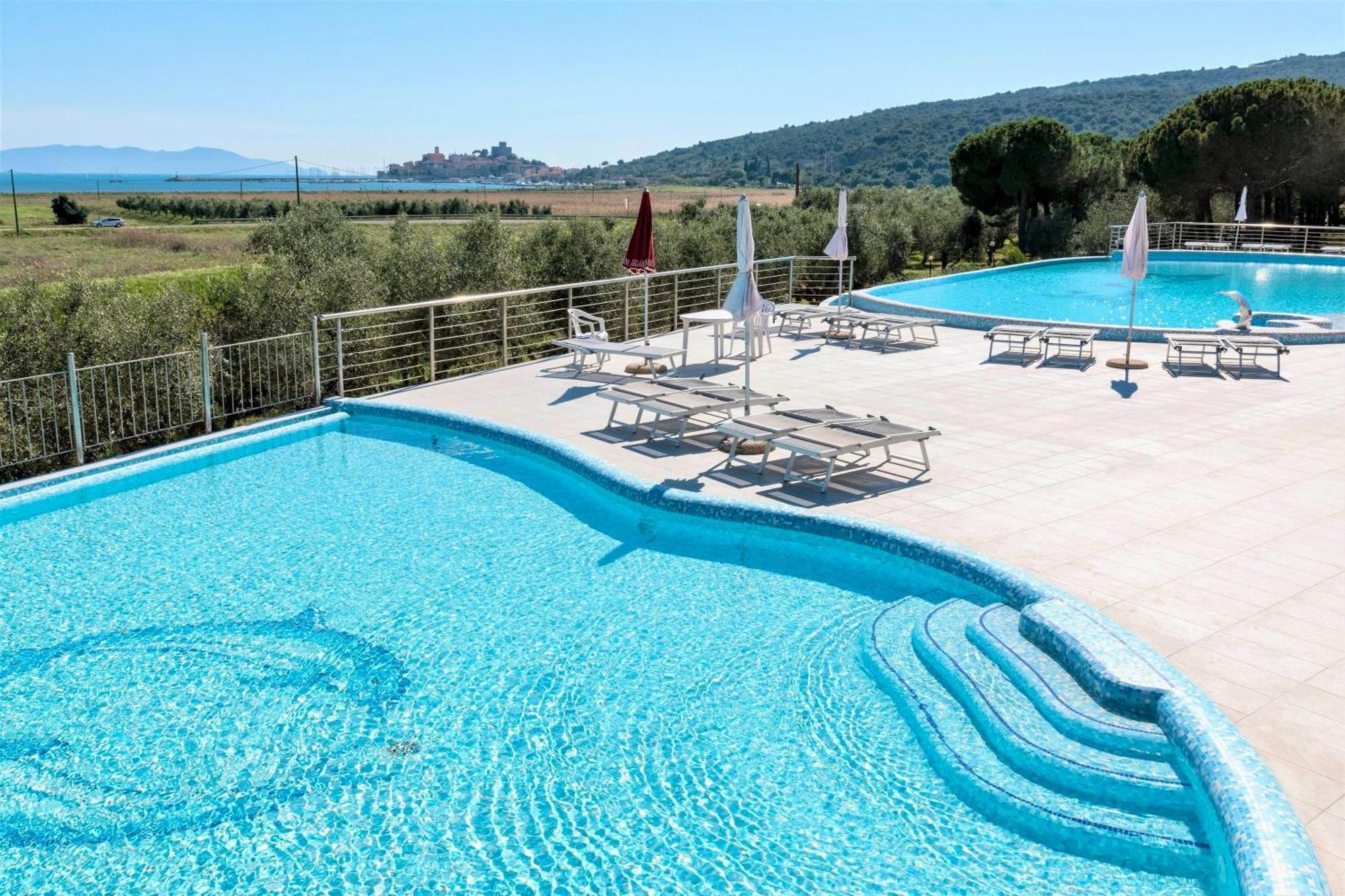 Isa - Residence With Pool And Private Beach In Talamone Just 500 Mt From The Beach Exterior photo